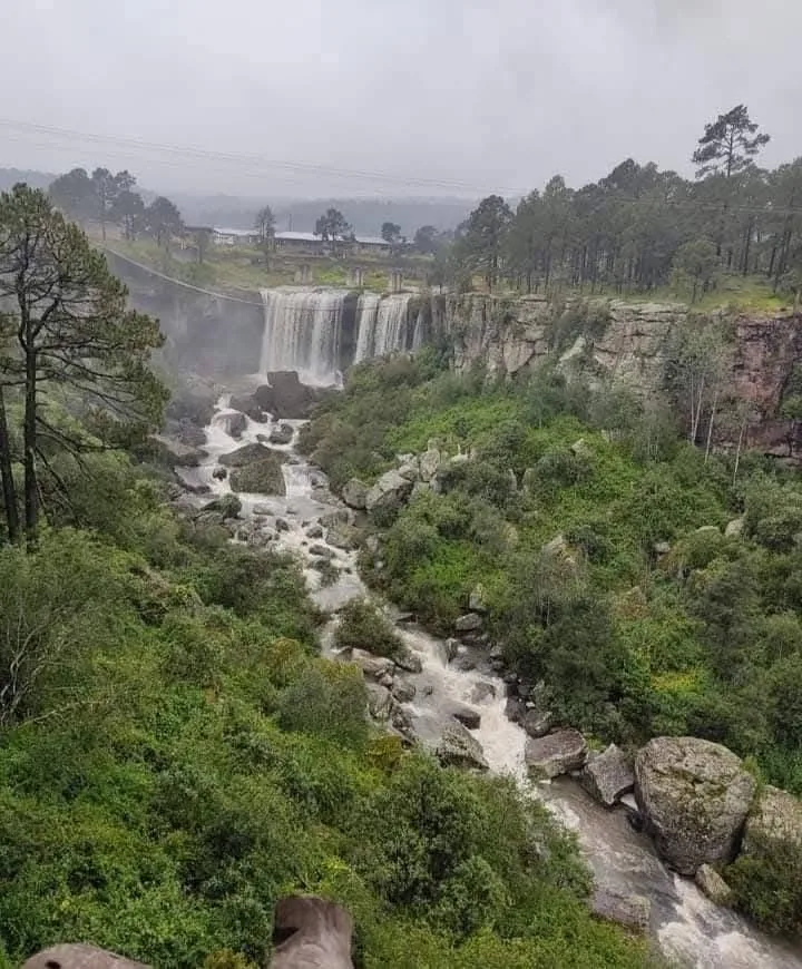 Imagen de Cascada Mil Diez
