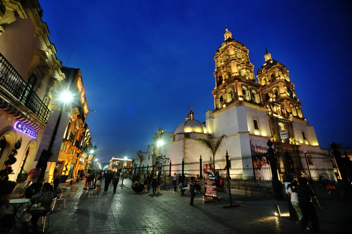 portada de Paseo Constitución Catedral
