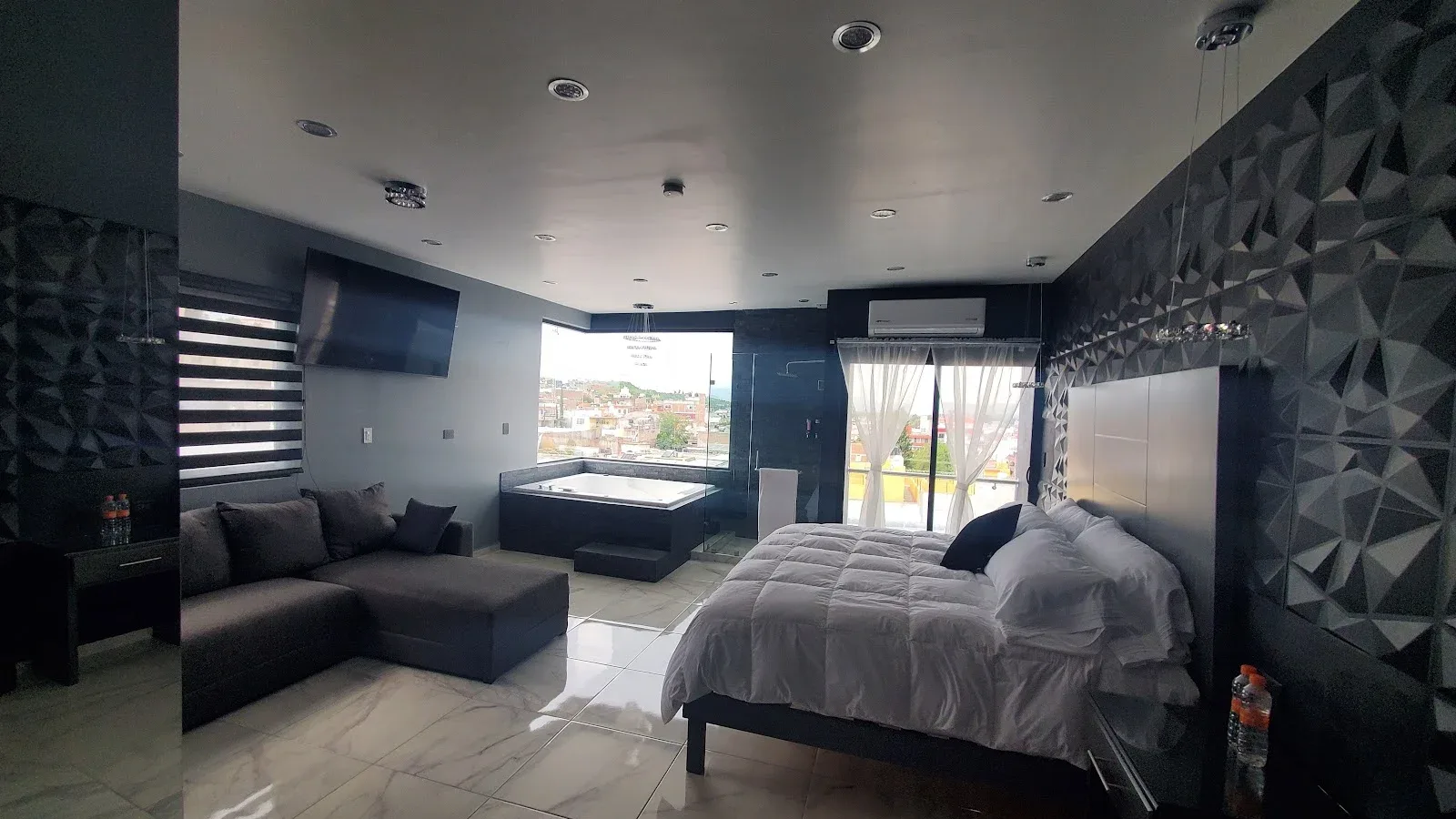 Imagen importada para Hotel Deluxe