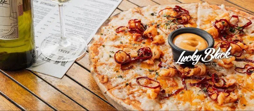 portada de Lucky Black Pizza, Pasta & Vino